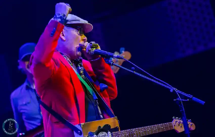 Flirting with the Blues