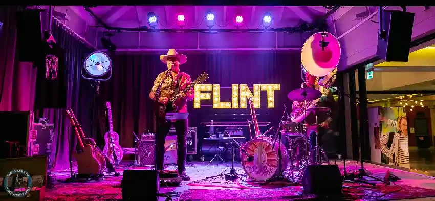 Flirting with the Blues