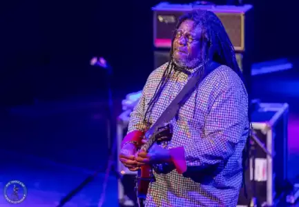 Flirting with the Blues