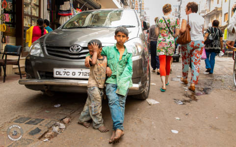 India, traveling is remembering